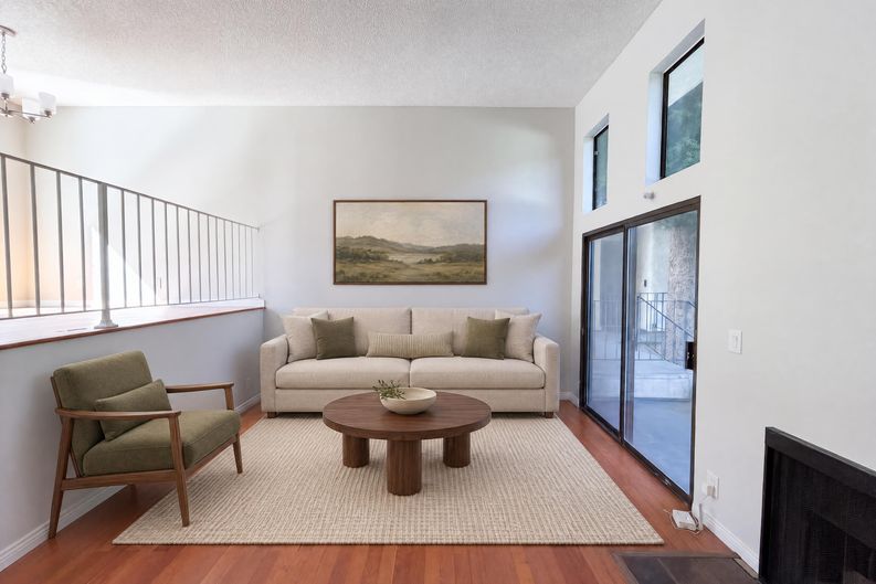 Photo 6 of 33 of 9620 Sepulveda Blvd, North Hills, CA