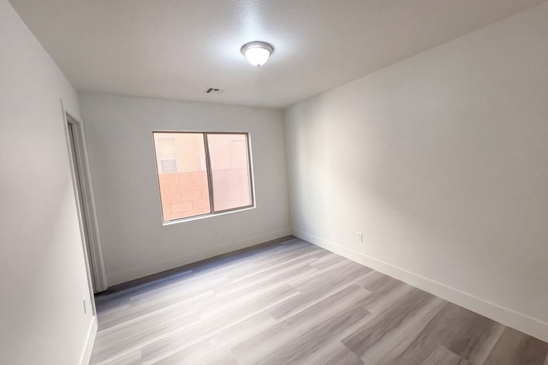 Photo 11 of 28 of 7219 Regent Pond St, Las Vegas, NV