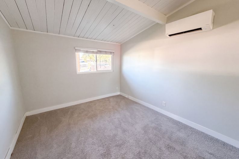 Photo 10 of 14 of 8869 Tangelo Ave, Fontana, CA