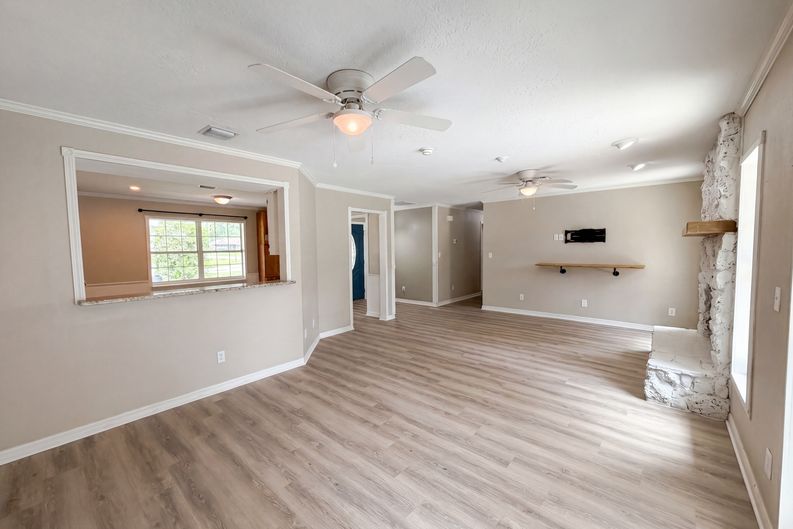 Photo 8 of 21 of 1770 NE 37th St, Ocala, FL