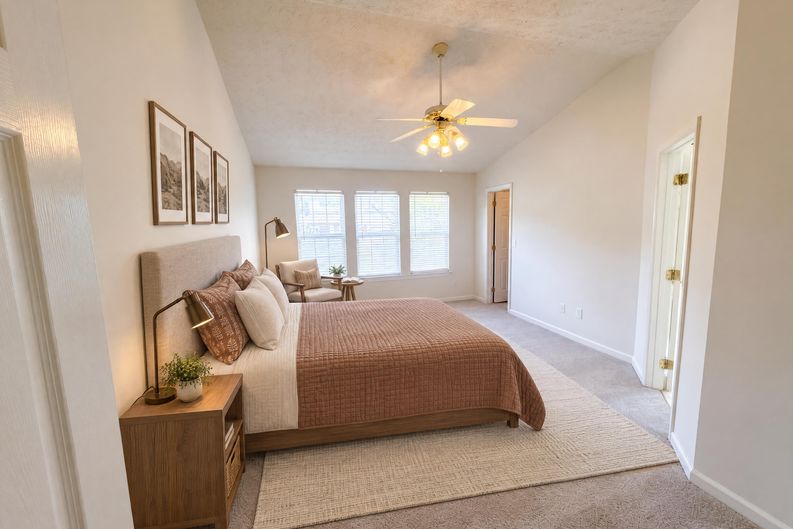 Photo 13 of 60 of 2492 Halcyon Way, Lawrenceville, GA