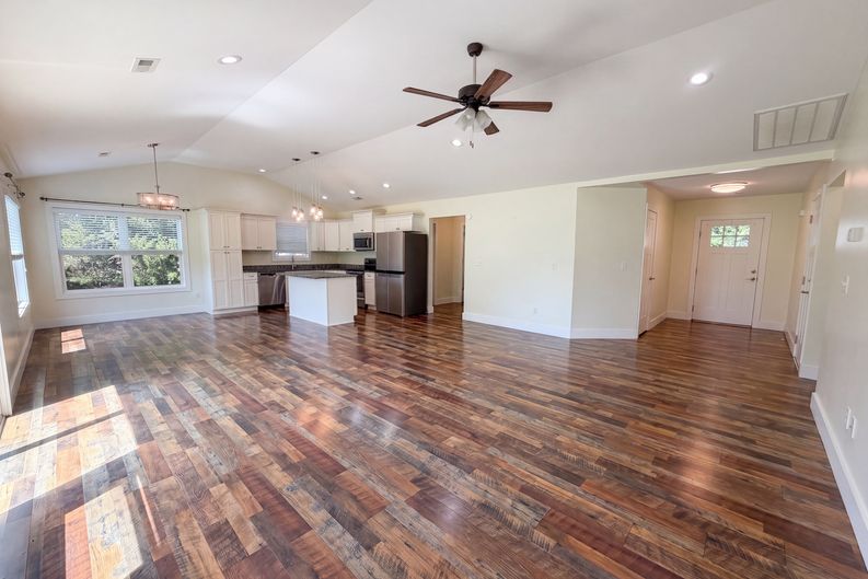 Photo 10 of 23 of 155 Eagle Ridge Dr, Chesnee, SC