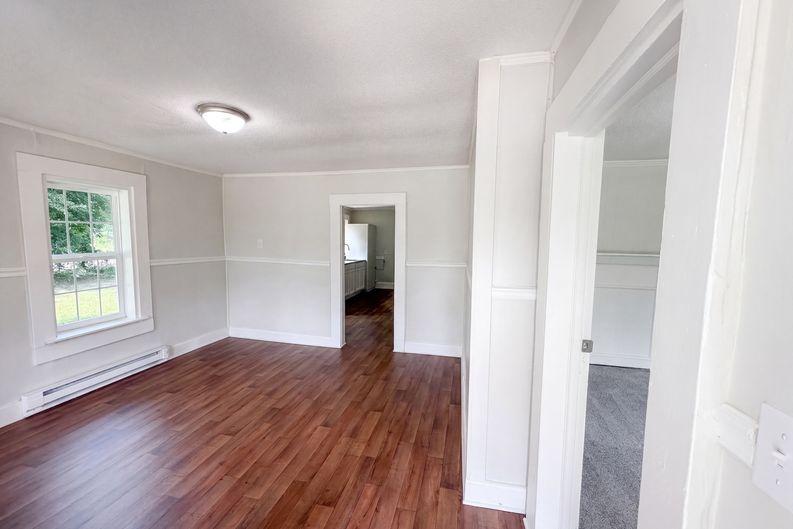 Photo 3 of 18 of 1504 Double Branch Rd, West Columbia, SC
