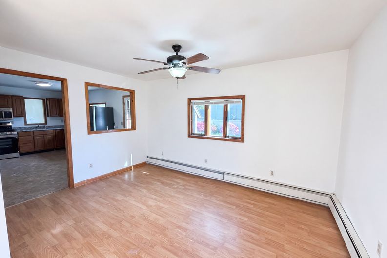 Photo 7 of 25 of 578 Garden Ave, Woodbridge, NJ