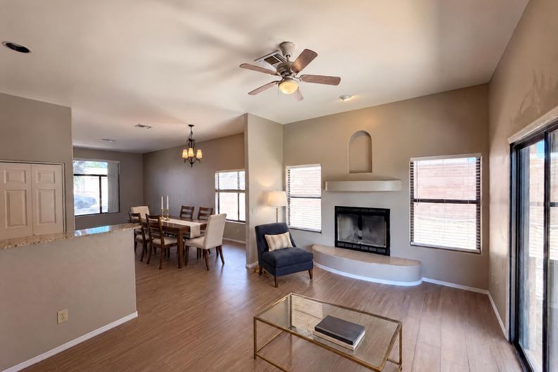 Photo 5 of 16 of 7086 N Avenida Adella, Tucson, AZ