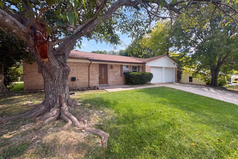 Photo 14 of 16 of 908 Laurie Ln, Copperas Cove, TX