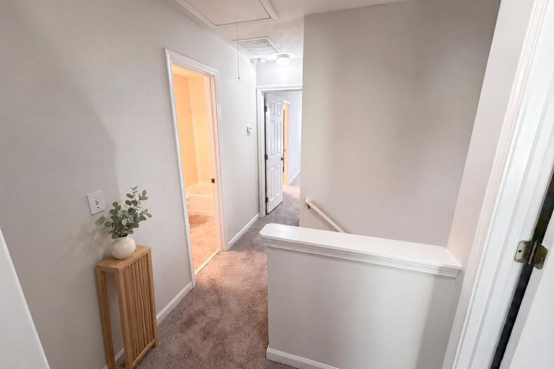 Photo 13 of 21 of 13331 Harpley Ct, Alpharetta, GA