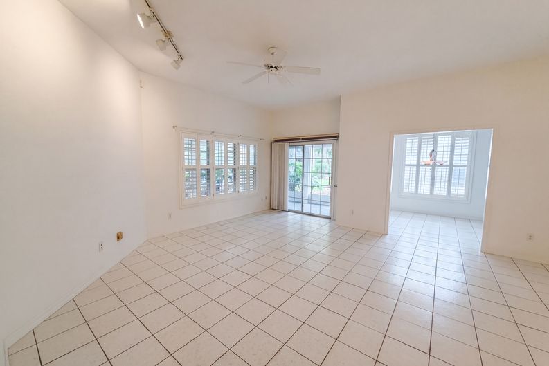 Photo 3 of 19 of 3319 Newbliss Cir, Ormond Beach, FL