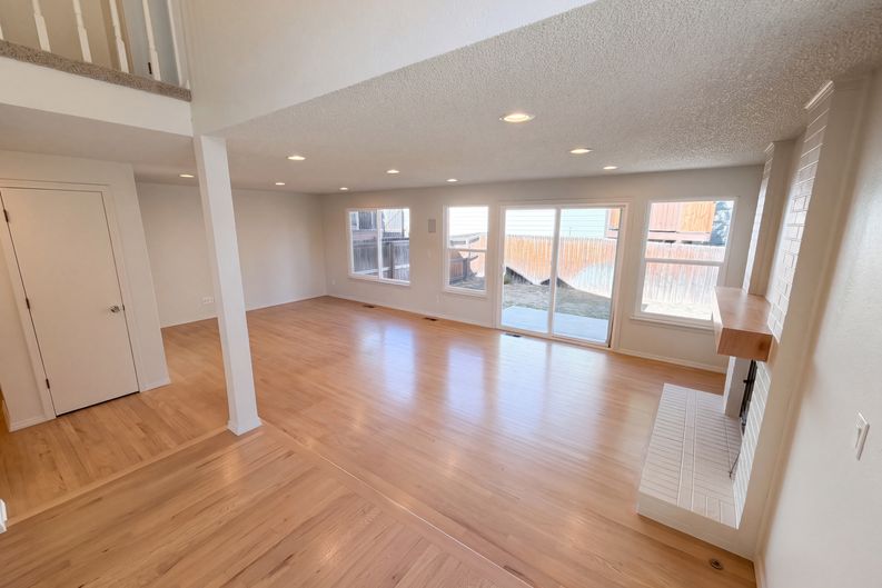 Photo 9 of 35 of 10471 W 83rd Pl, Arvada, CO