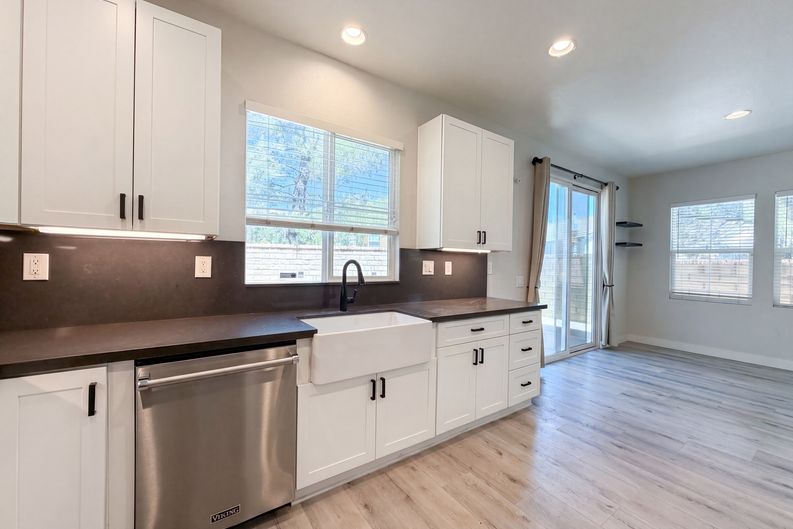 Photo 11 of 24 of 29206 Rio Lobo Way, Valencia, CA