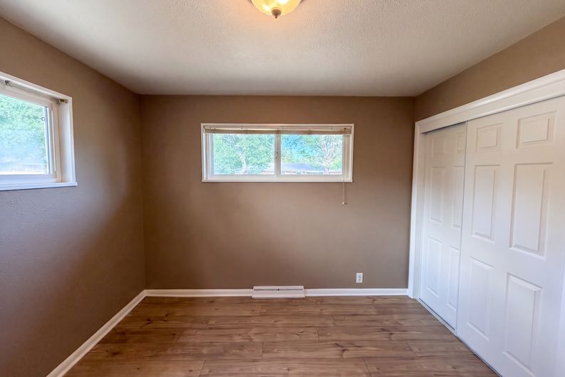 Photo 12 of 29 of 3352 W Aksarben Ave, Littleton, CO