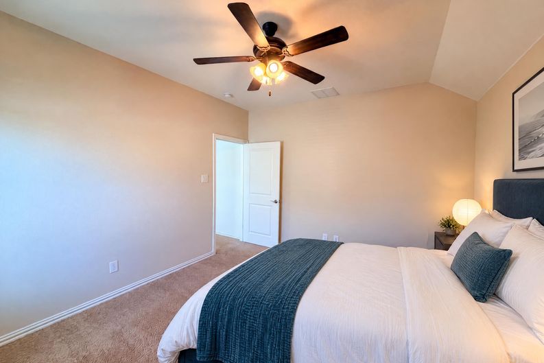 Photo 26 of 34 of 4305 Curlew Ln, Garland, TX