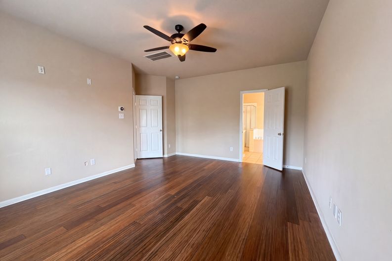 Photo 10 of 29 of 7002 Crockett Ridge Dr, Richmond, TX