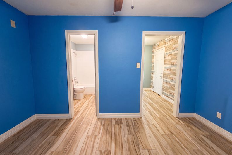Photo 4 of 21 of 9314 Deanwood St, Houston, TX