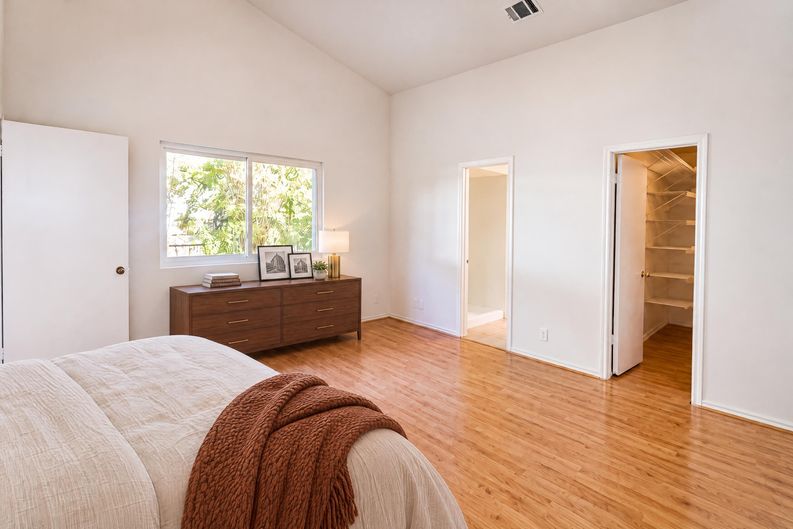 Photo 4 of 17 of 16712 Shipshaw River Dr, Leander, TX