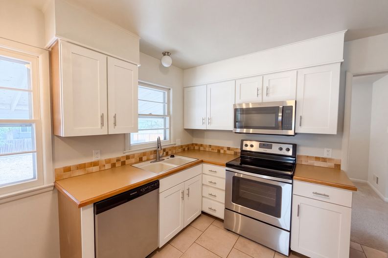 Photo 13 of 37 of 2428 15th Avenue Ct, Greeley, CO