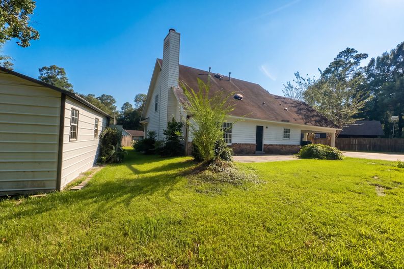 Photo 5 of 27 of 1693 Wofford Pl, Eight Mile, AL