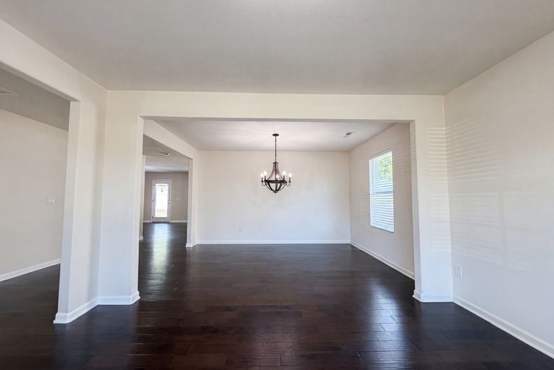 Photo 6 of 23 of 3423 Anita Glen Dr, Greensboro, NC