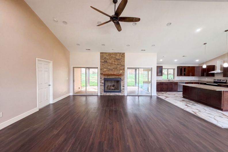 Photo 16 of 29 of 354 Fairway Dr, Dandridge, TN