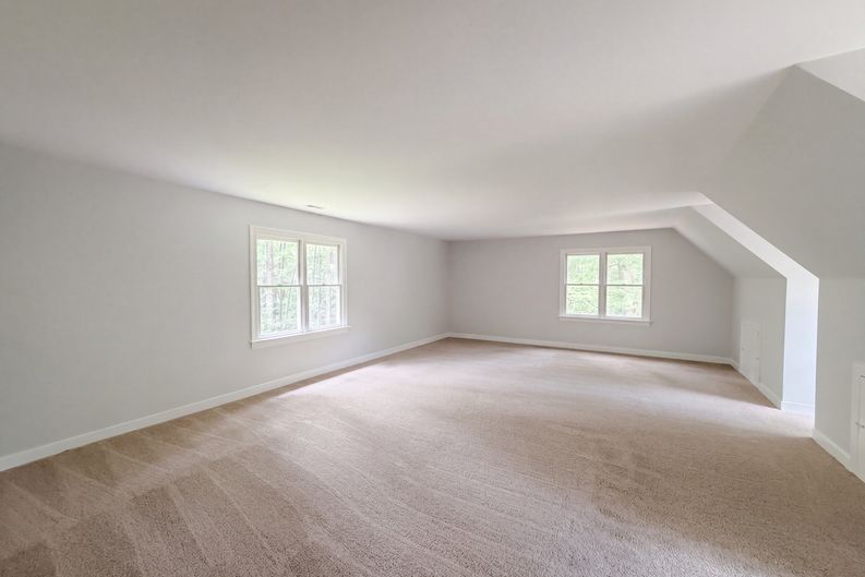 Photo 14 of 21 of 5517 W Bay Ct, Midlothian, VA