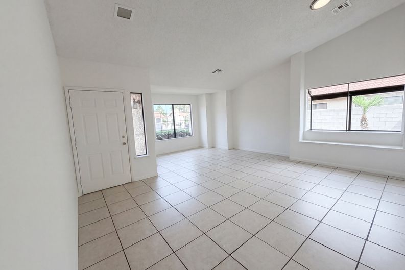Photo 18 of 41 of 3607 Duffy Cir, North Las Vegas, NV