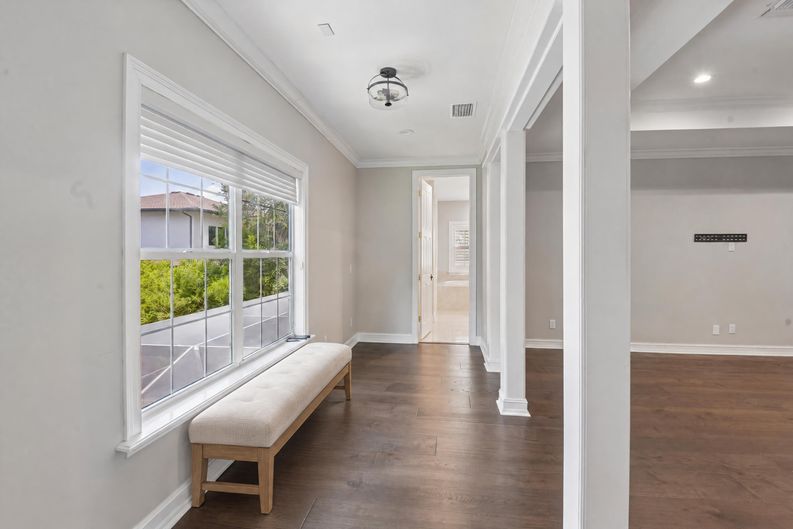 Photo 27 of 62 of 5105 W Neptune Way, Tampa, FL