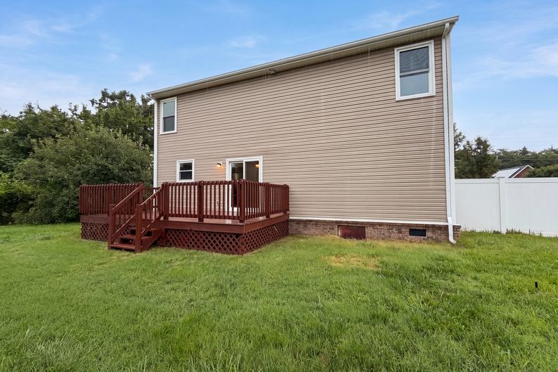 Photo 23 of 25 of 1223 California Dr, Murfreesboro, TN