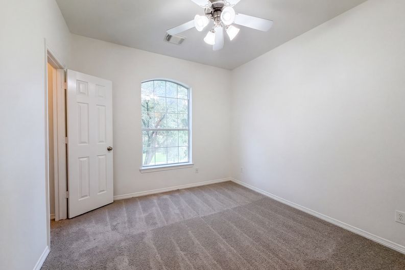 Photo 28 of 40 of 25719 Shady Spruce Ln, Katy, TX