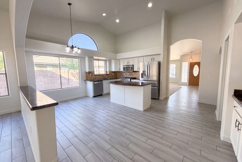 Photo 11 of 36 of 16630 W Pierce St, Goodyear, AZ