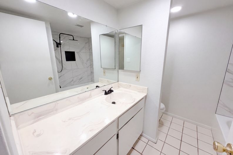 Photo 19 of 27 of 1413 W Behrend Dr, Phoenix, AZ