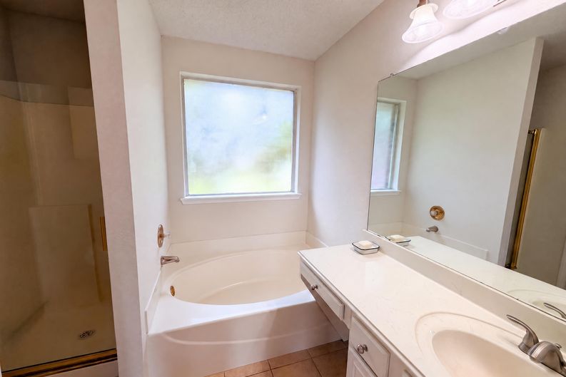 Photo 10 of 16 of 405 Kathy Ln, Wylie, TX