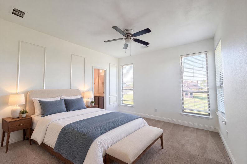 Photo 11 of 46 of 1208 Redbud St, Howe, TX