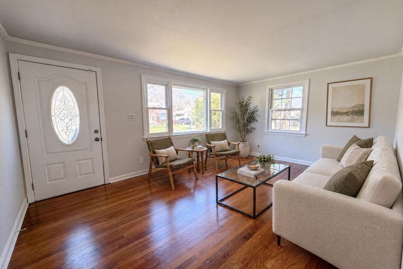 Photo 8 of 23 of 19 Delekas Ave, South Plainfield, NJ