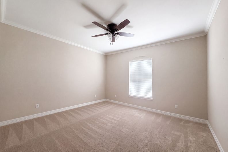 Photo 12 of 25 of 8580 Cedar Creek Ln, Greenville, TX