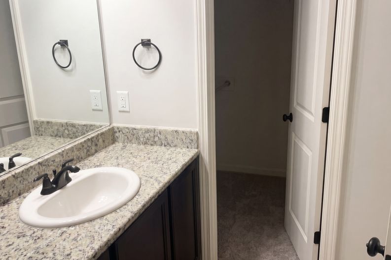 Photo 11 of 15 of 402 Cypress Garden Dr, Houma, LA