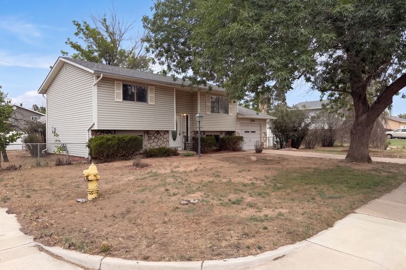 Photo 36 of 47 of 7715 4th St, Wellington, CO