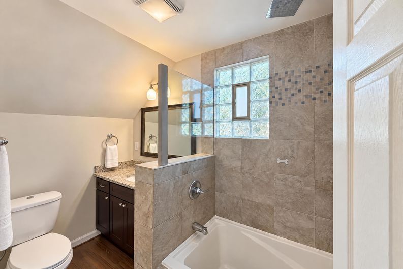 Photo 15 of 30 of 6321 Roe St, Cincinnati, OH
