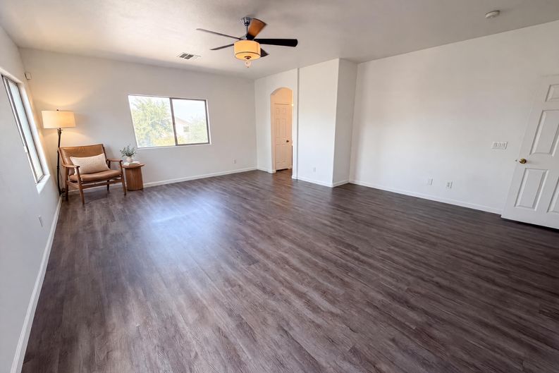 Photo 16 of 39 of 7428 S 15th Dr, Phoenix, AZ