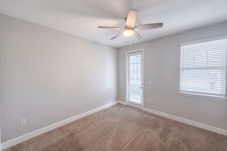 Photo 12 of 47 of 13720 Stevenson Ln, Odessa, FL