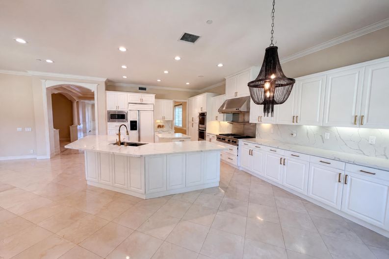 Photo 8 of 31 of 17109 Santa Cruz Ct, Yorba Linda, CA