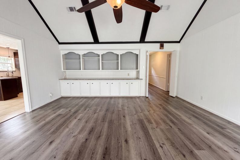 Photo 11 of 24 of 7807 Bideford Ln, Houston, TX