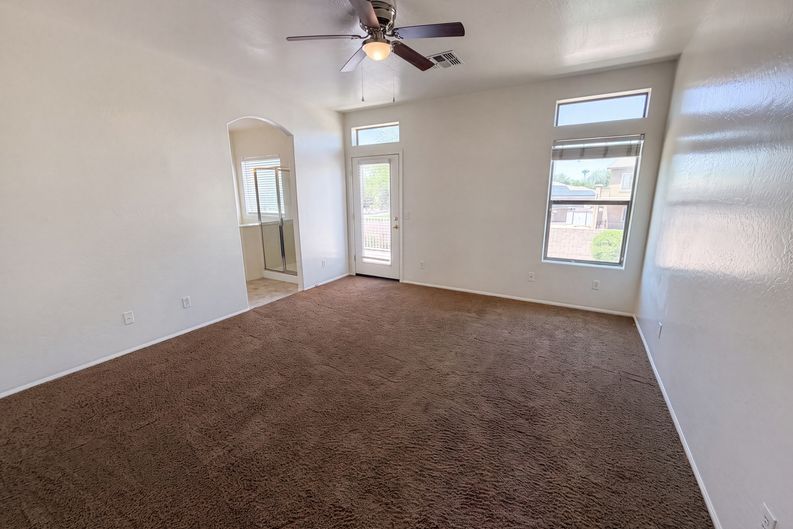 Photo 4 of 36 of 17268 W Elaine Dr, Goodyear, AZ