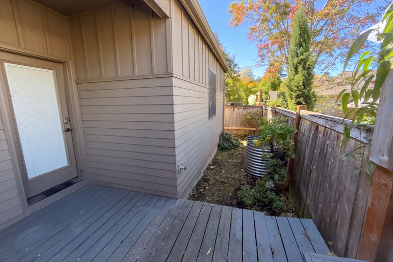 Photo 5 of 26 of 1125 W 28th Ave, Eugene, OR