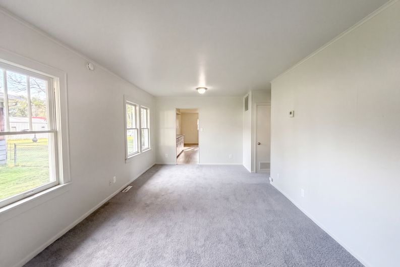 Photo 3 of 15 of 801 N Delaware St, Butler, MO
