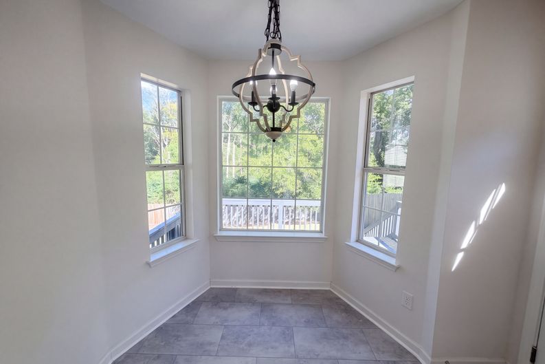 Photo 8 of 19 of 218 Stonewood Dr, West Columbia, SC