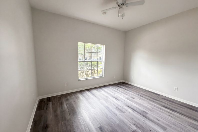 Photo 4 of 20 of 3408 Grove Blossom Ln, Plant City, FL