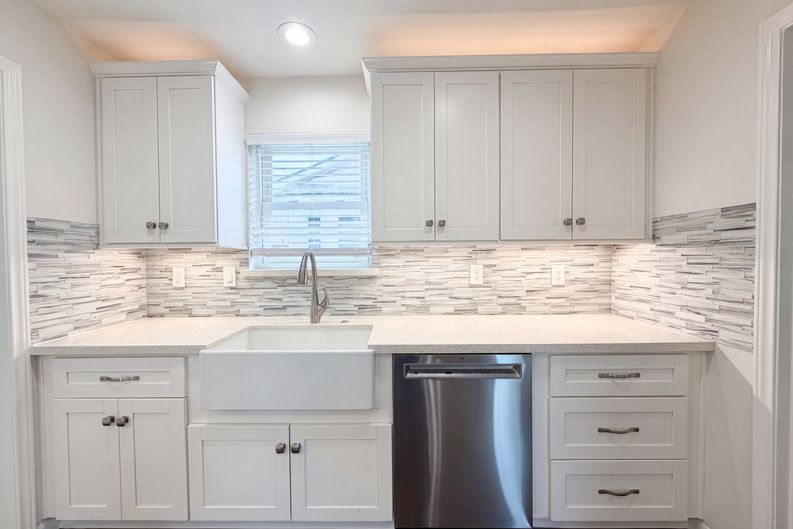 Photo 8 of 18 of 2503 Whispering Springs Dr, Spring, TX