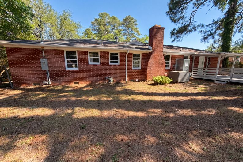 Photo 5 of 26 of 1817 Neptune Dr, Columbia, SC
