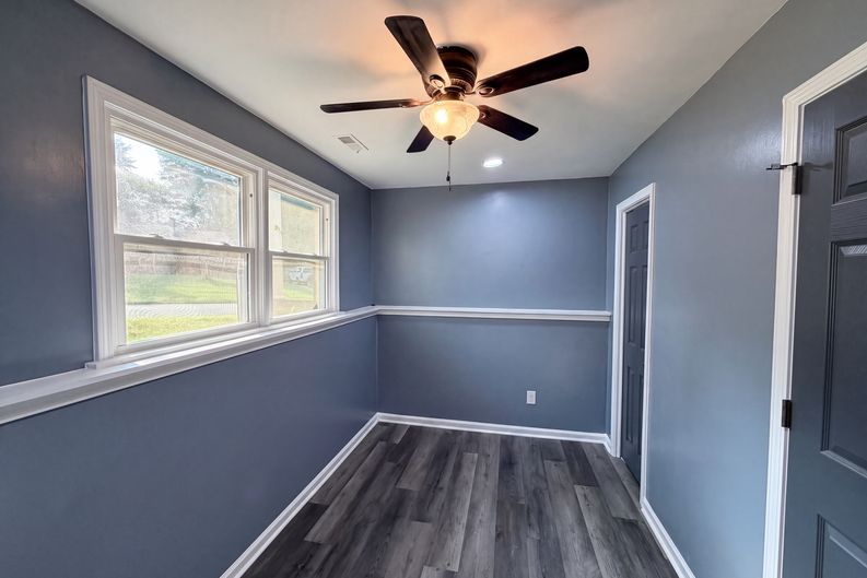Photo 13 of 18 of 5601 Beaconsfield Rd, Charlotte, NC
