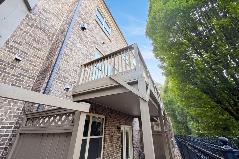 Photo 37 of 44 of 2256 Royal Vineyard Ln SE, Smyrna, GA
